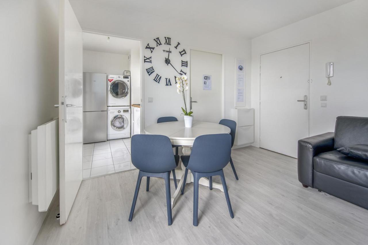 Bel Appartement De 2 Chambres A 40 Min De Paris Courcouronnes Exterior photo